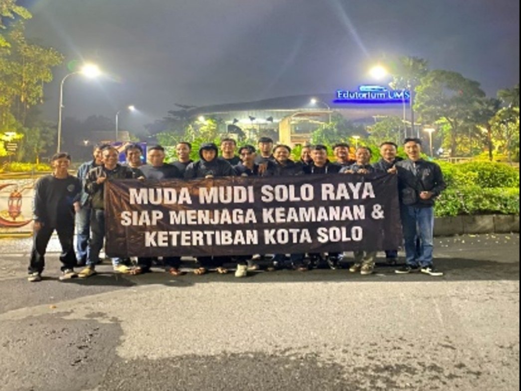 Muda Mudi Solo Raya