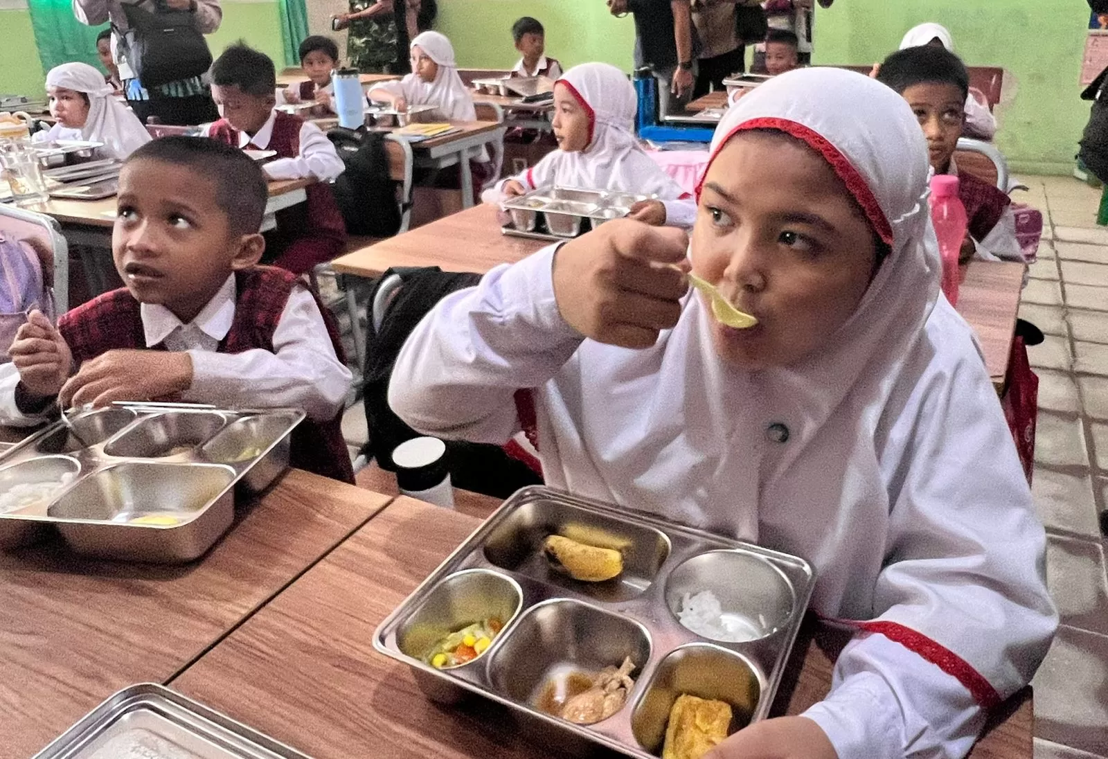 Program MBG Di Sekolah
