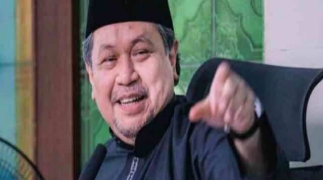 KH Faiz Syukron Makmun