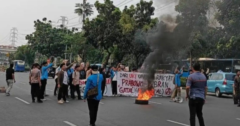 Aksi