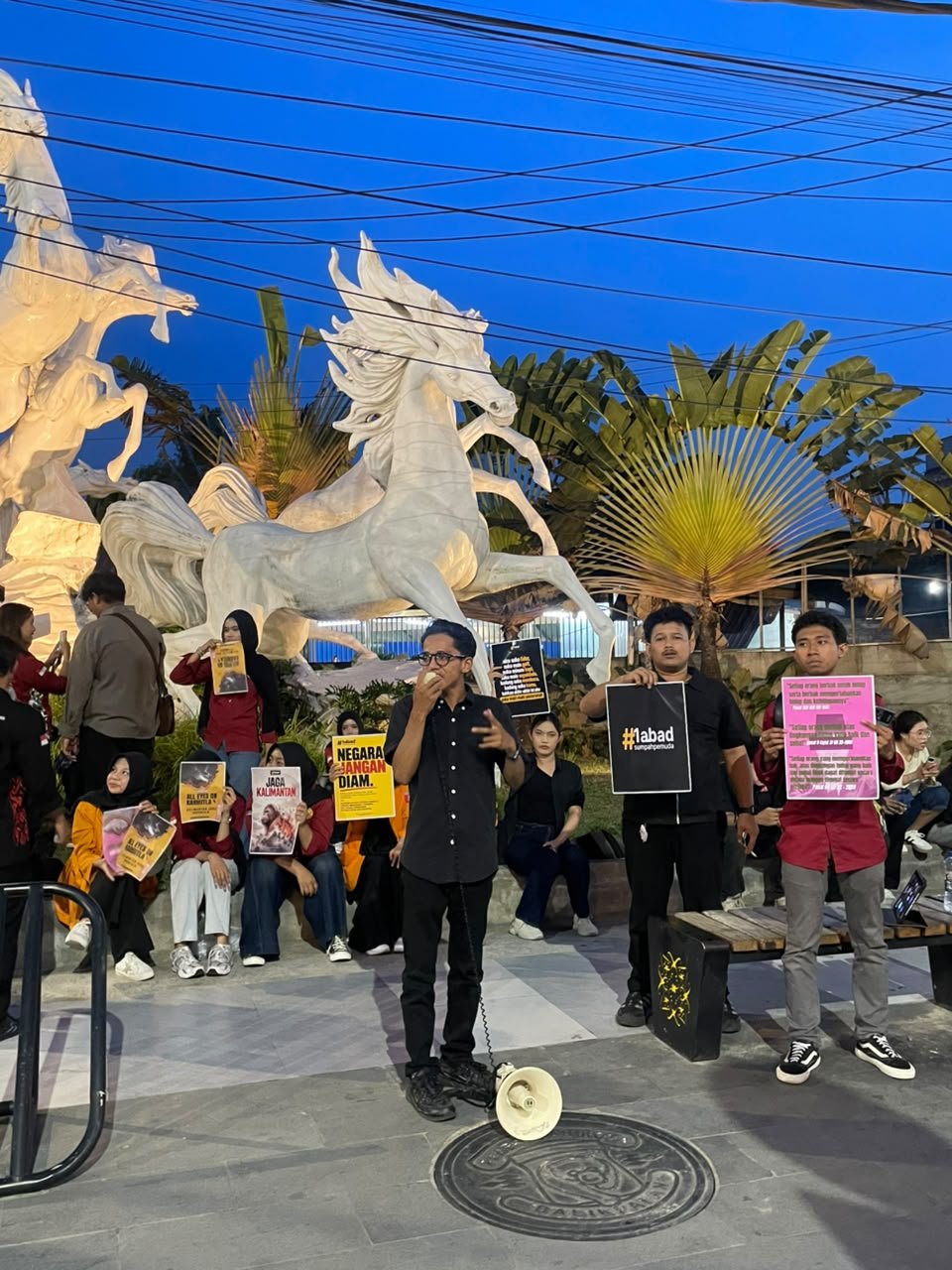 Suasana Aksi Demonstrasi Di Citra City Balikpapan 1